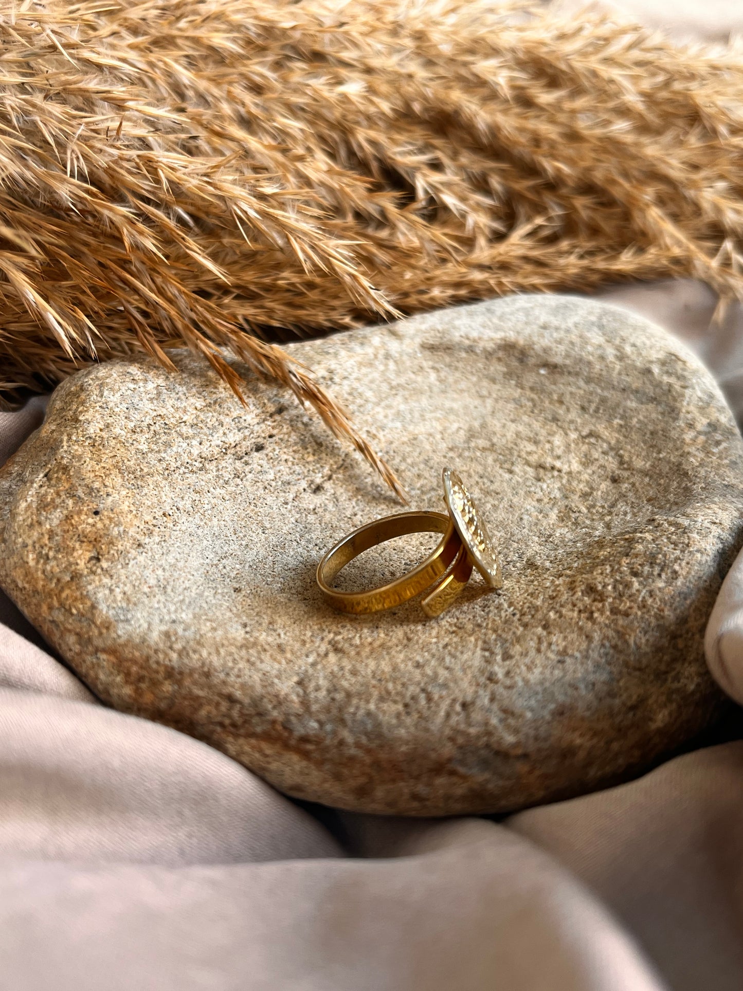 Stafilos 2 sizes | ring