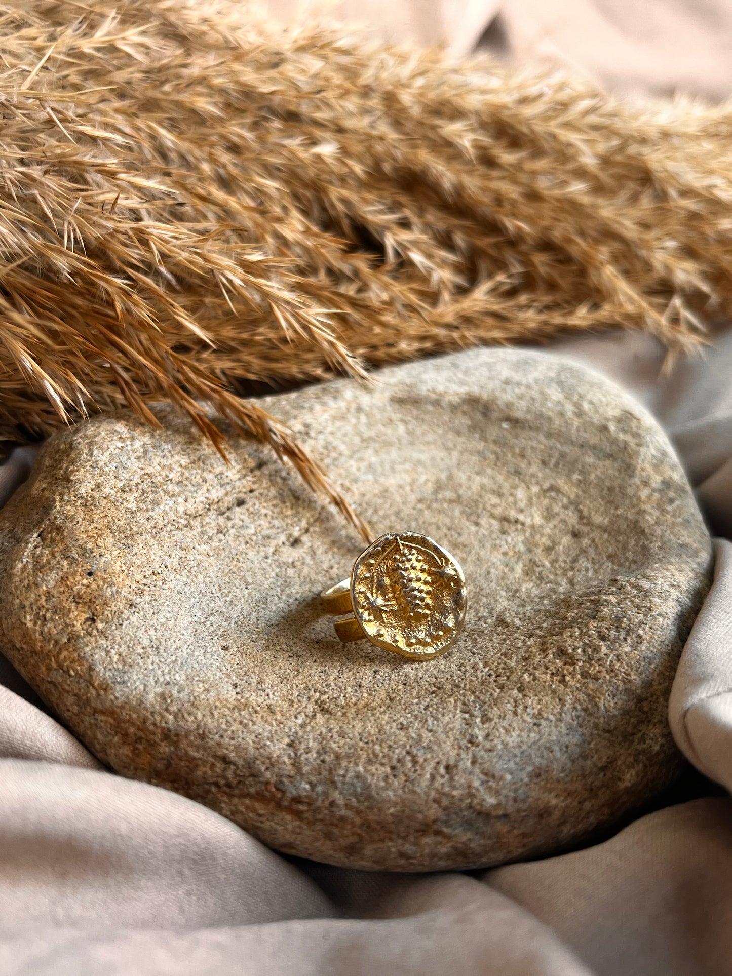 Stafilos 2 sizes | ring