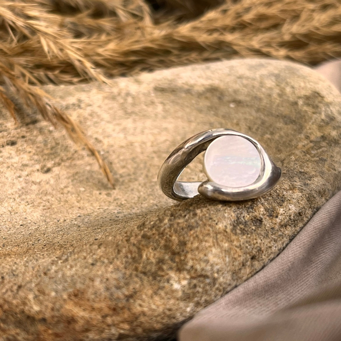 Mother of pearl | ring