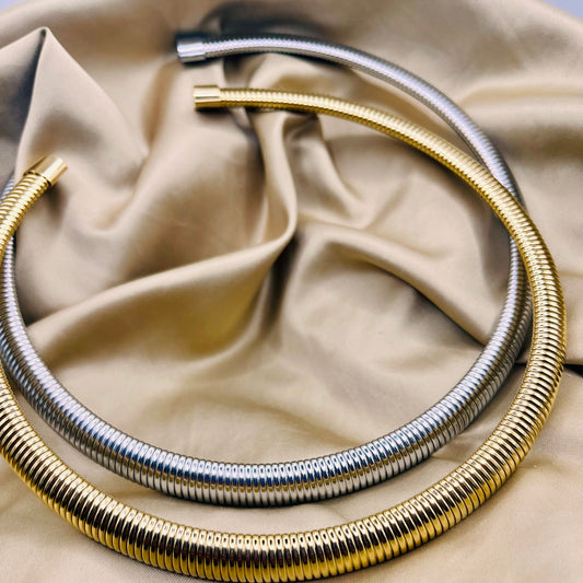 U can't touch this | choker necklaces